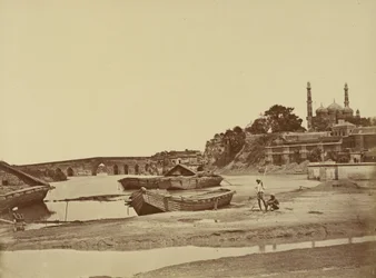 Ponte di pietra e le nuove fortificazioni